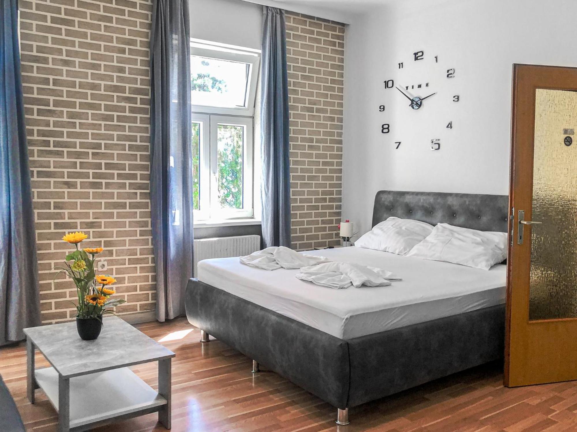 Apartment Stylish 2-br In Vienna's Simmering Area *