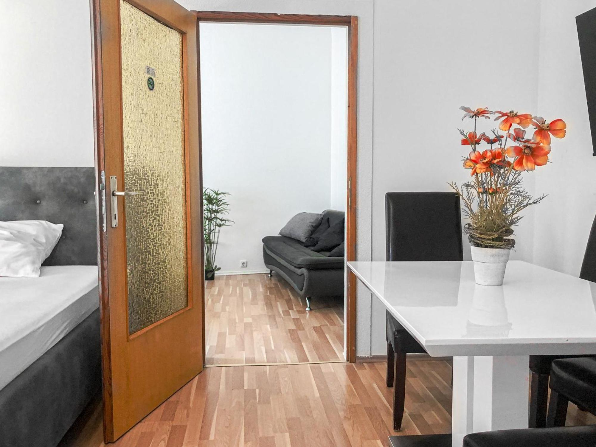 Apartament Stylish 2-br In Vienna's Simmering Area Wiedeń